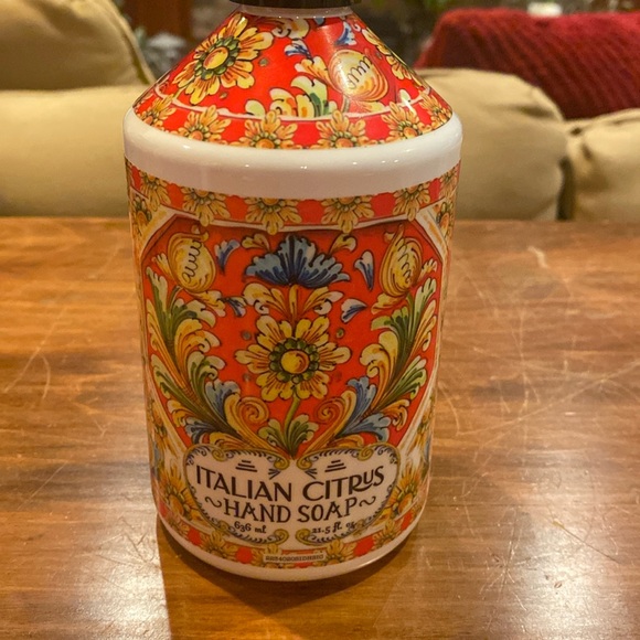 NEW! Deruta Hand Soap Home and Body Company 21.5 fl oz Italian Citrus Red Yellow - Picture 4 of 10